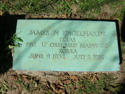 Picture of James Engelhardt's grave marker.