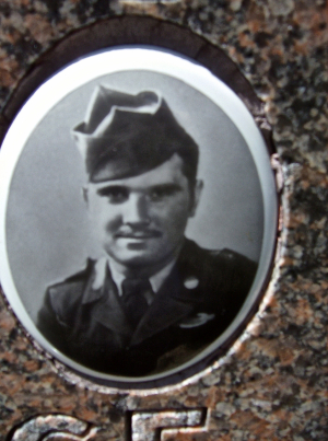 Picture of George Jangula in uniform.