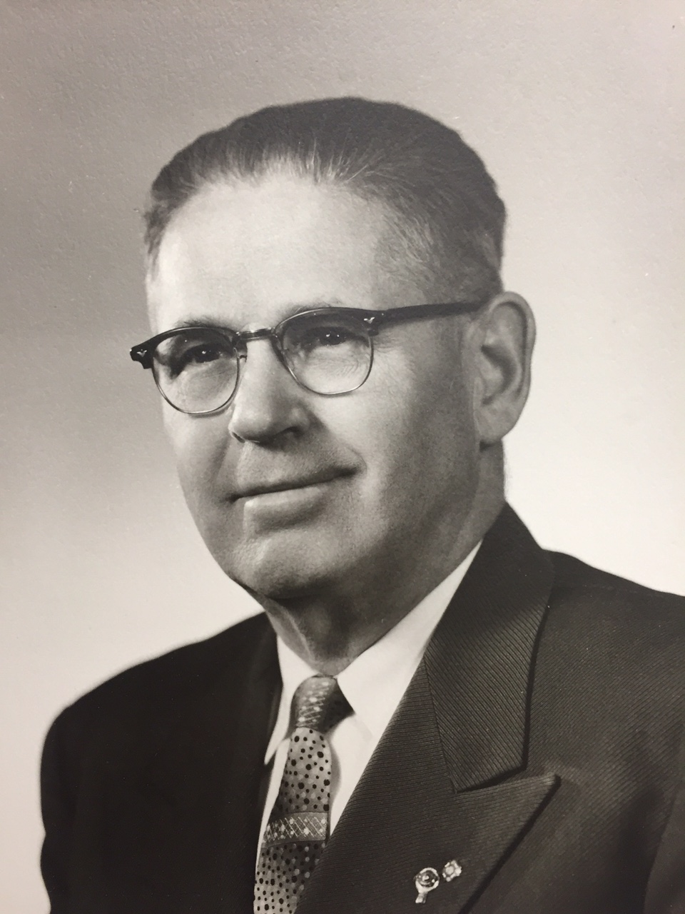 Photo of Floyd Henderson.