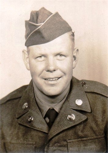 Photo of Arthur Alveshere in uniform.