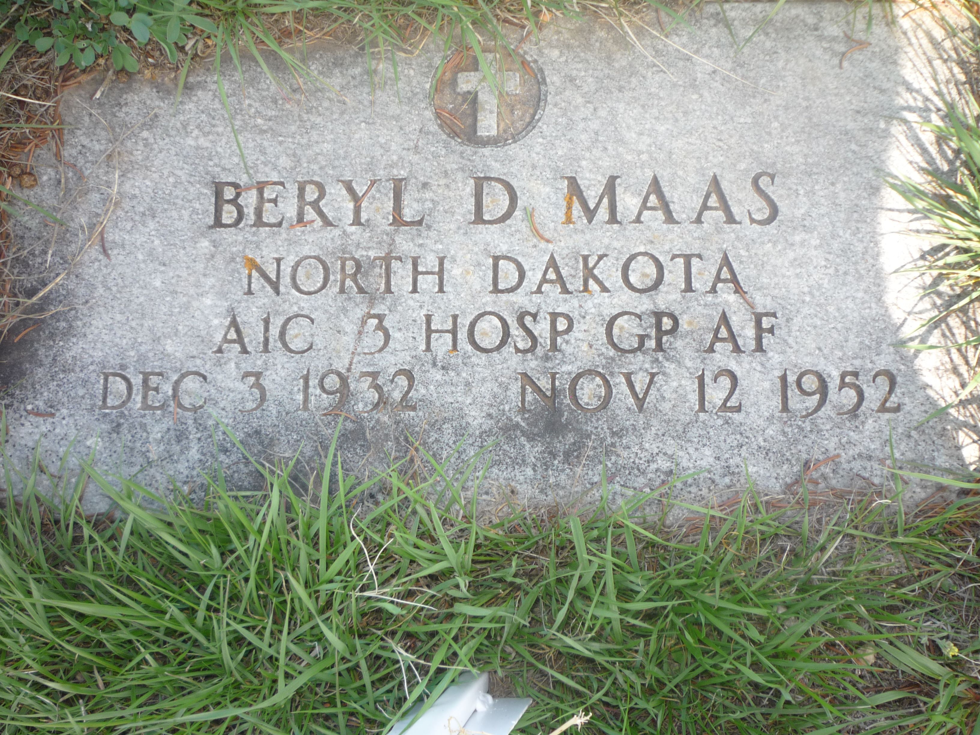 Picture of Beryl Maas' grave marker.