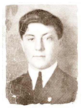 Jacob Busch in a suit.