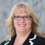 Cheri Giesen headshot.