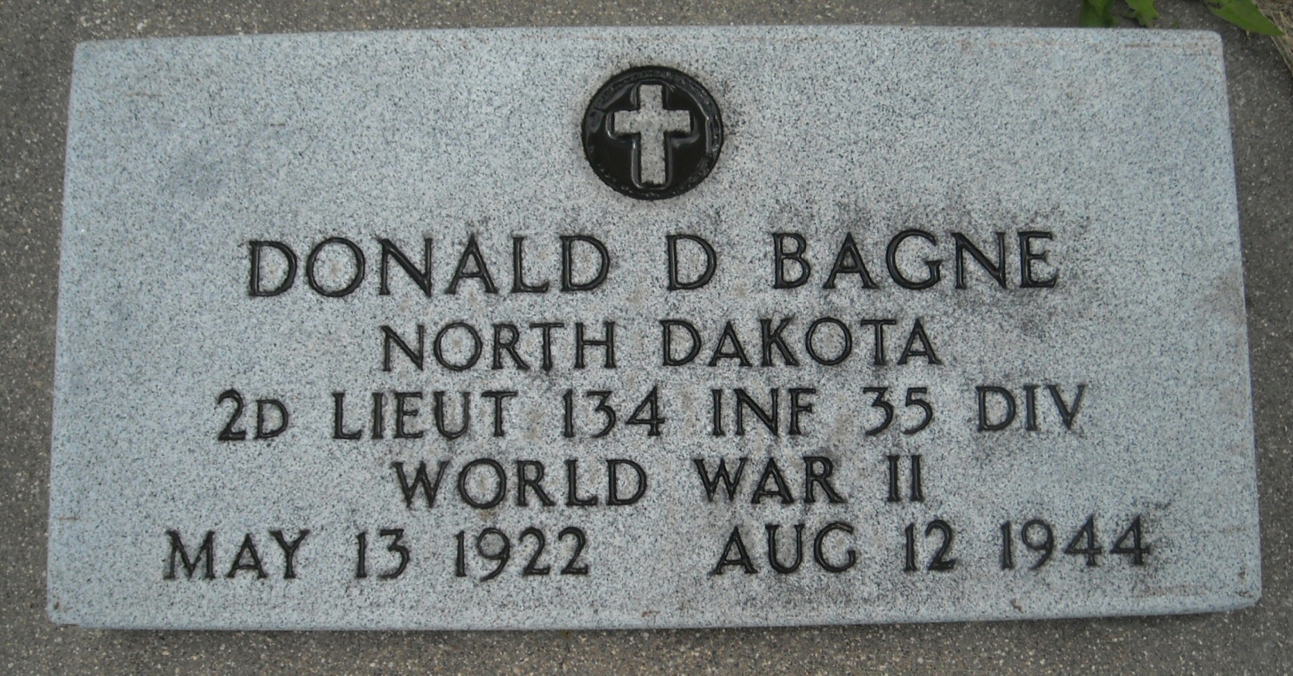 Second Lieutenant Donald D Bagne grave marker photo