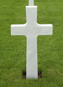 Private First Class Earl L Boyer cross grave marker photo