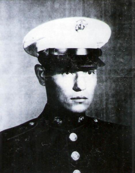 Photo of Valarian Finley in uniform.