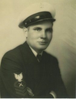 Gunner's Mate Chief Francis C Clouse in uniform photo