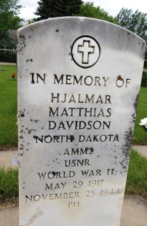 Aviation Machinist's Mate Petty Officer Second Class Hjalmer M Davidson grave marker photo