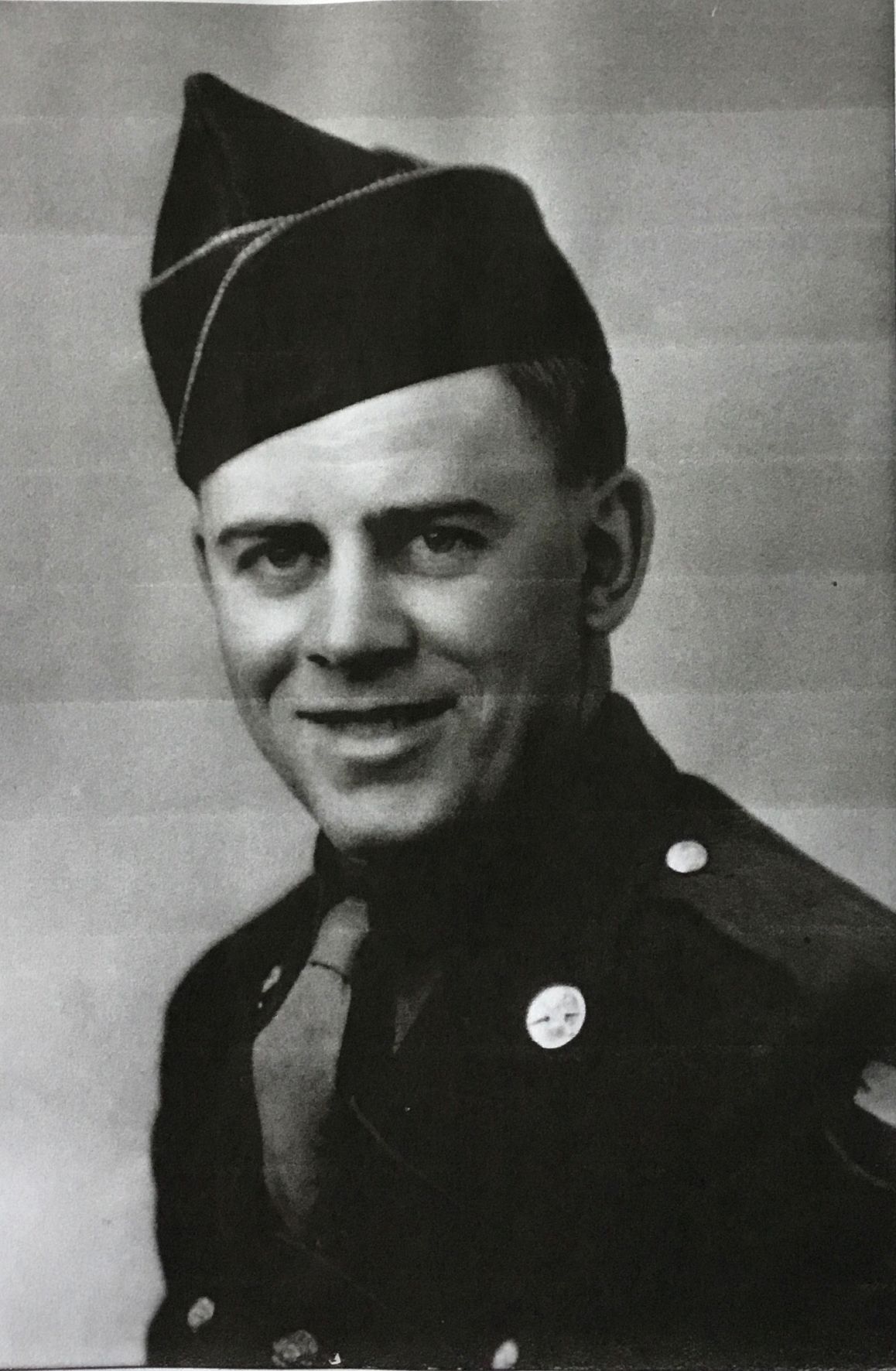 Staff Sergeant Kenneth I Bakken in uniform photo