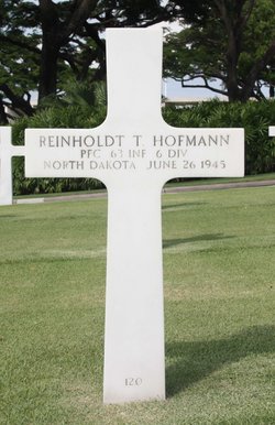 Private First Class Reinholdt T Hofmann cross grave marker photo