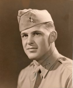 First Lieutenant Robert B Pfusch in uniform photo