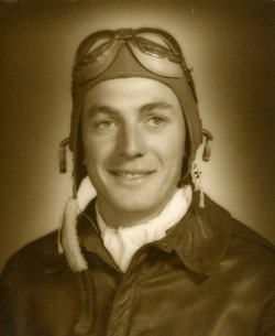First Lieutenant Robert D Kaercher in uniform photo