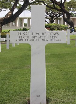 Lieutenant Colonel Russell W Bellows cross grave marker photo