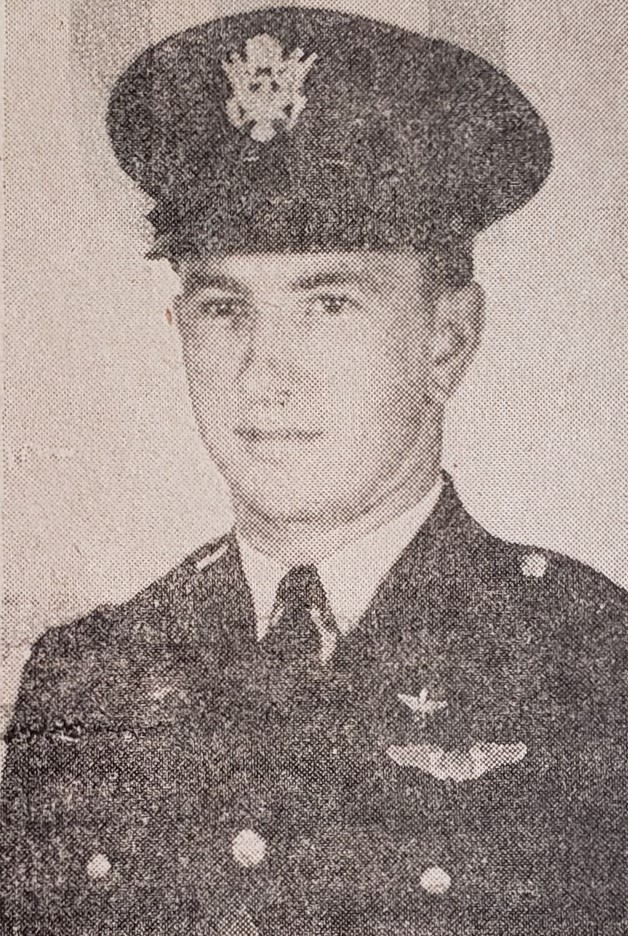 First Lieutenant Kenneth Saxhaug in uniform Photo