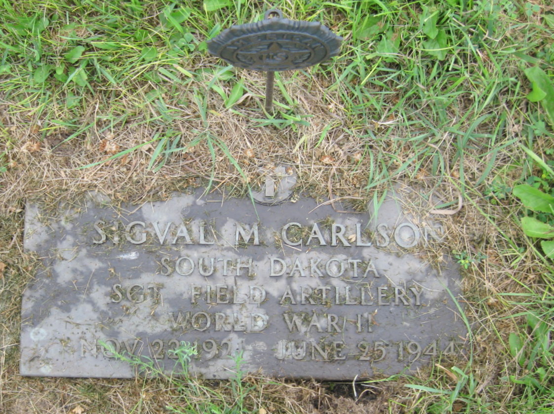 Sergeant Sigval M Carlson grave marker photo