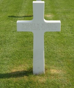 First Lieutenant Wallace W Bengson cross grave marker photo