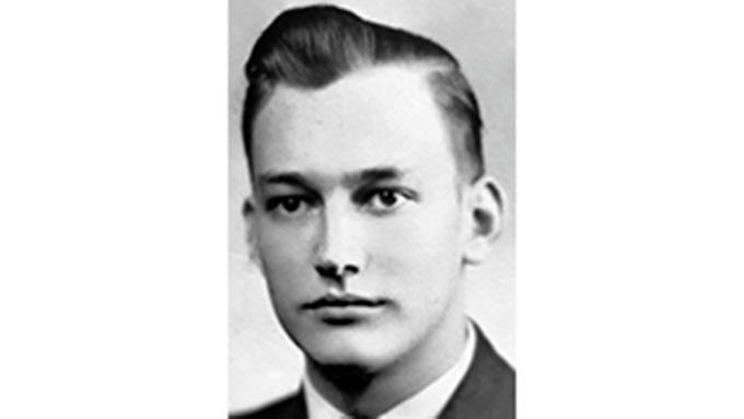 Headshot of Warren Nelson.