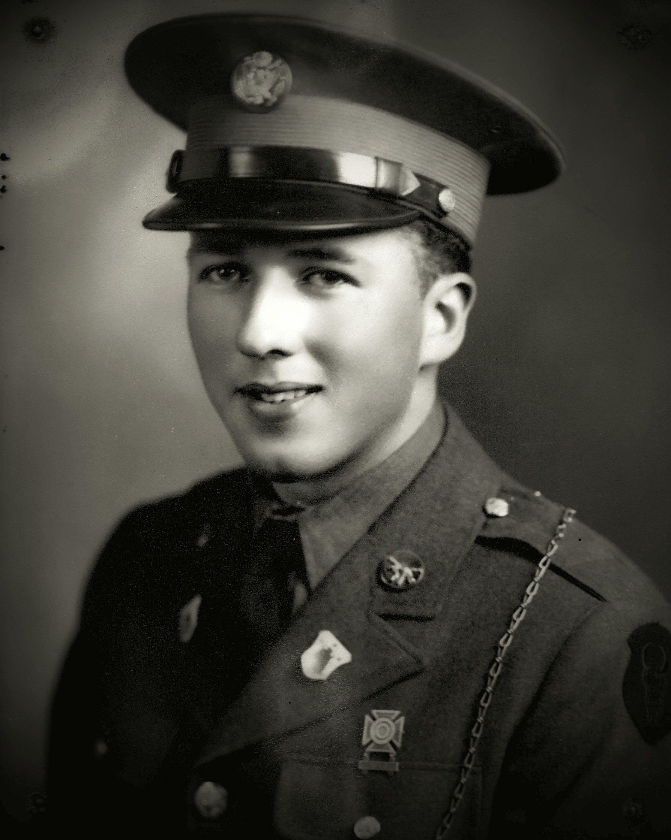 First Lieutenant Allen L Lindholm in uniform head and should photo