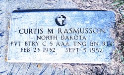 Picture of Curtis Rasmusson's grave marker.