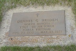 Picture of Dennis Heiden's grave marker.