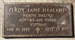 Picture of Elroy Haaland's grave marker.