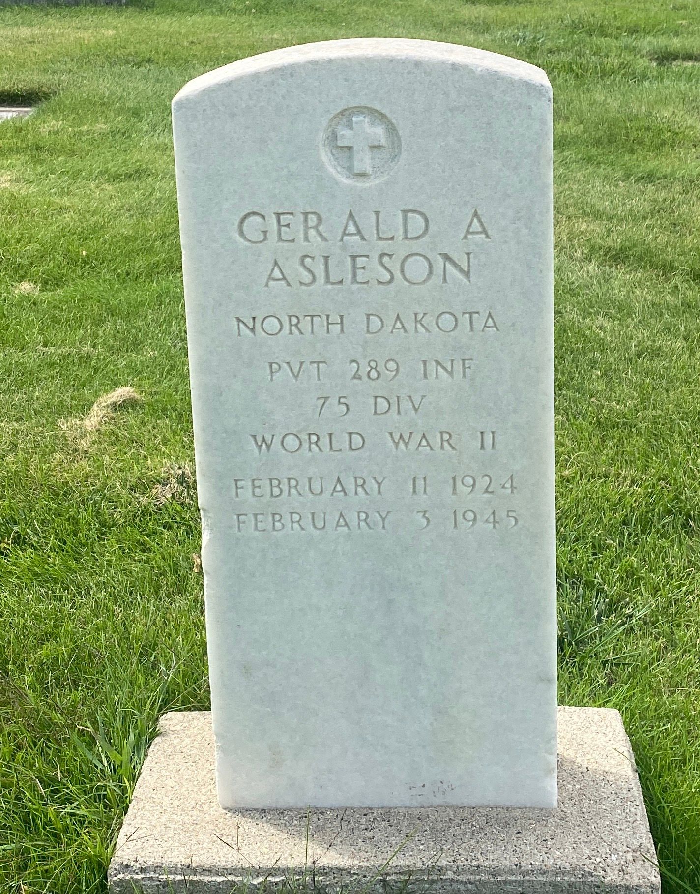 Private Gerald A Asleson grave marker photo