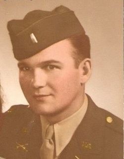 First Lieutenant Glenn H Oliver in uniform photo
