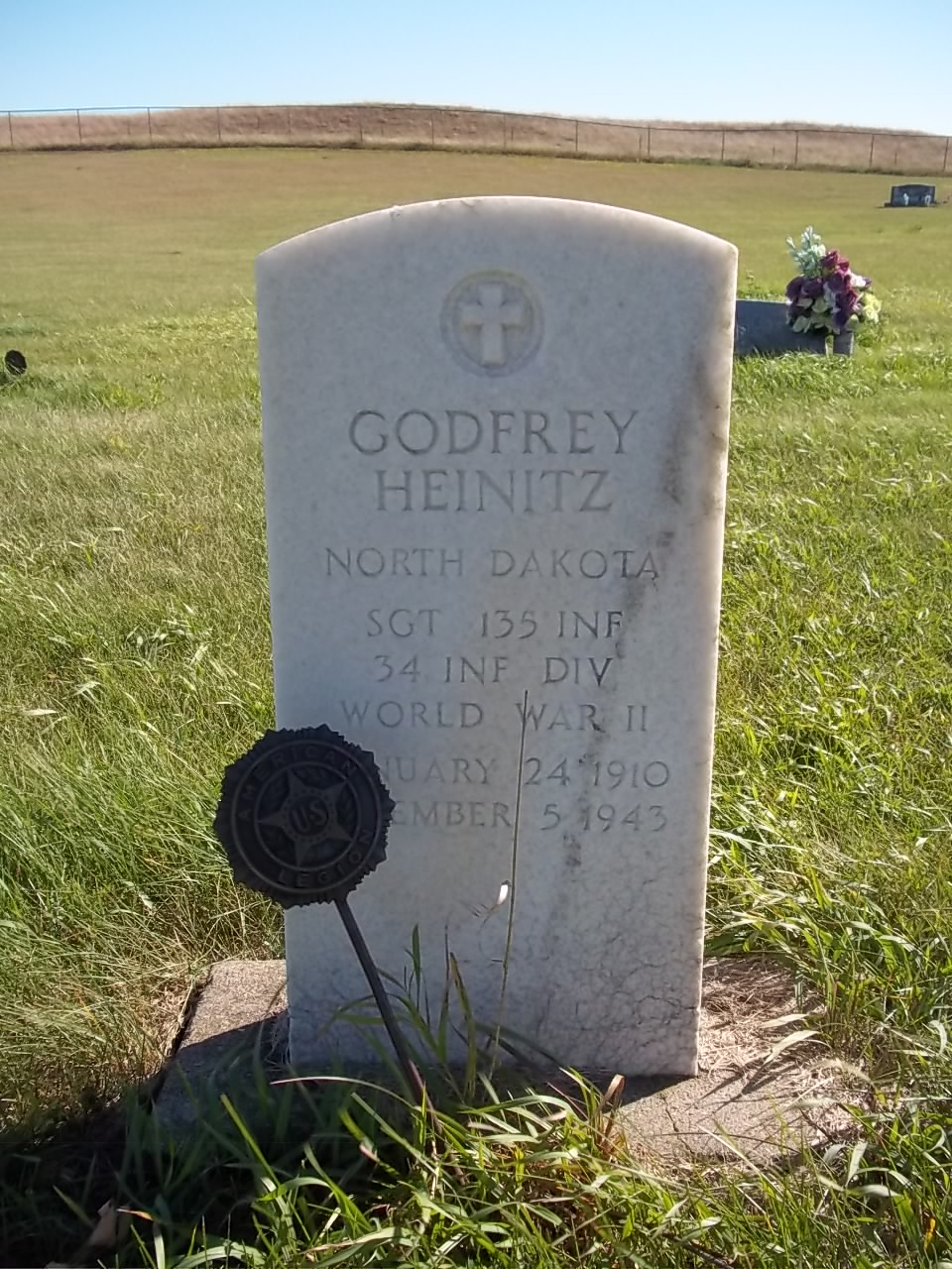 Sergeant Godfrey Heinitz grave marker photo