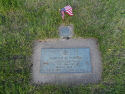 Private First Class Harold M Poppen grave marker photo
