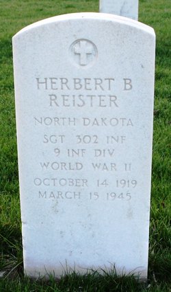Sergeant Herbert B Reister grave marker photo