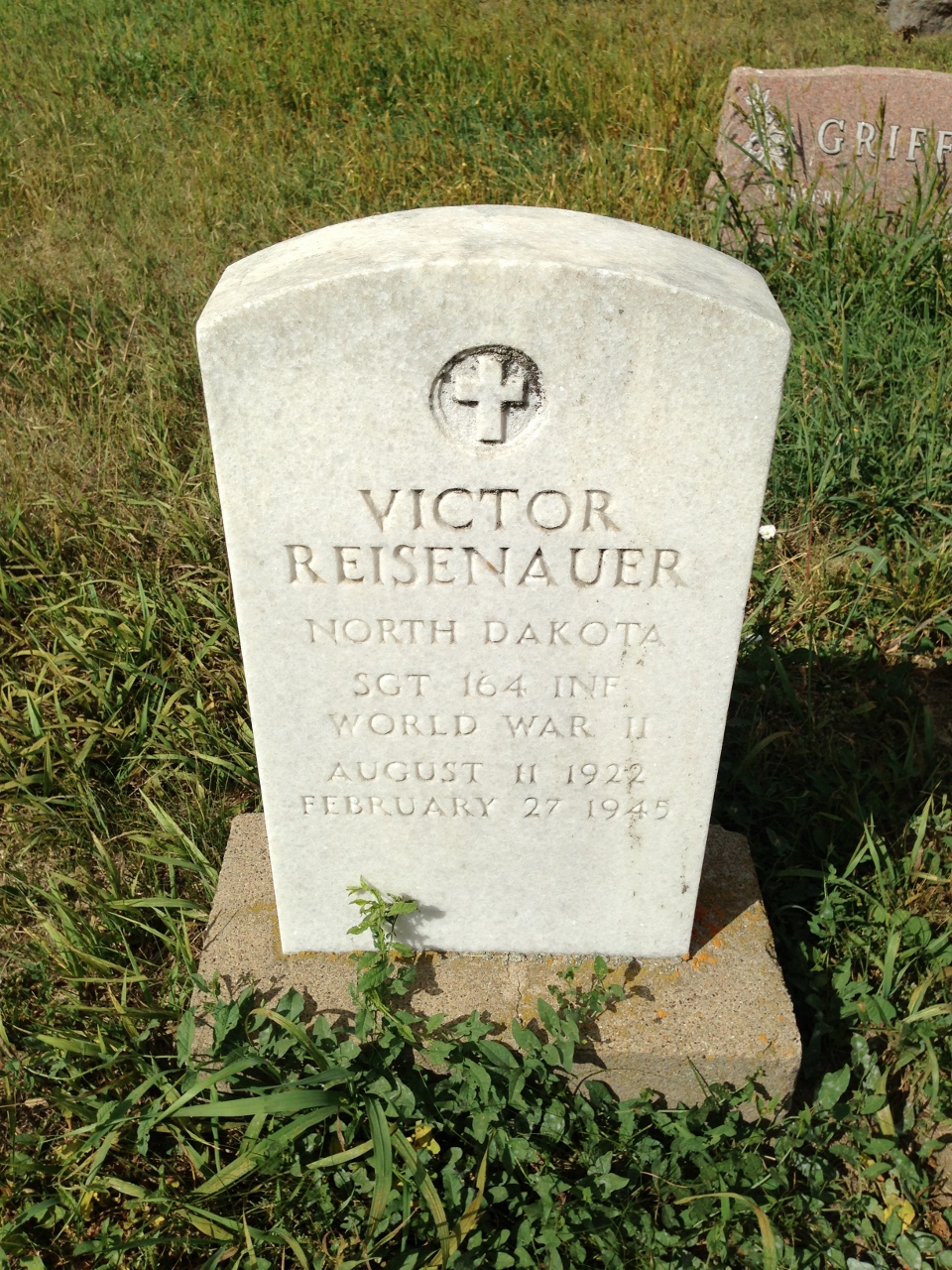 Sergeant Victor Reisenauer grave marker photo