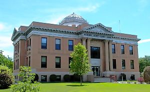 McHenry County Courthouse