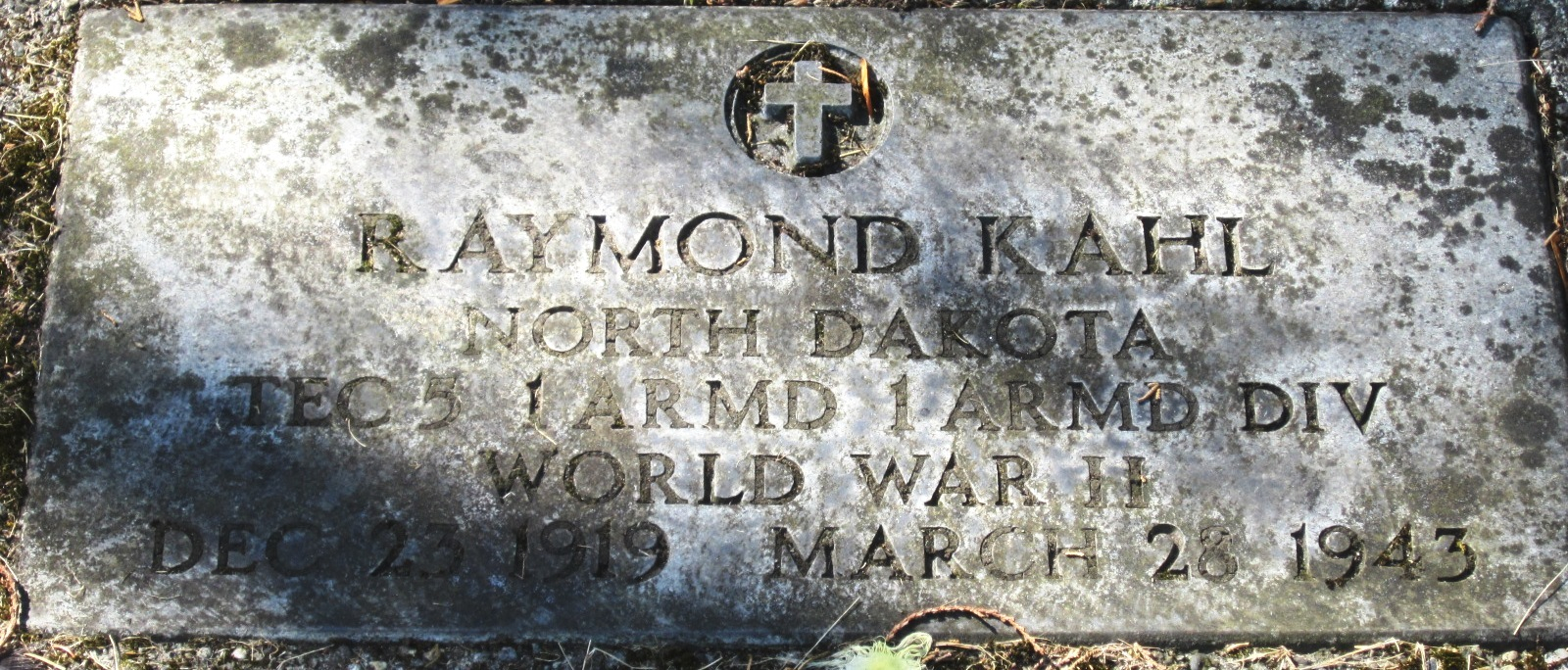 Raymond Kahl photo